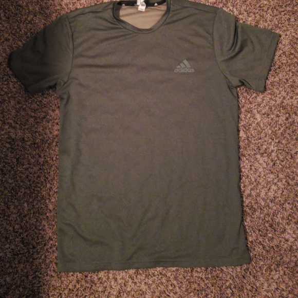 dark green adidas t shirt